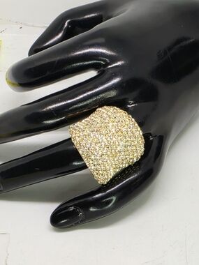 Joan Boyce Pave Crystal Gold Tone Chunky Wide Dome Cocktail Statement Ring Sz 8